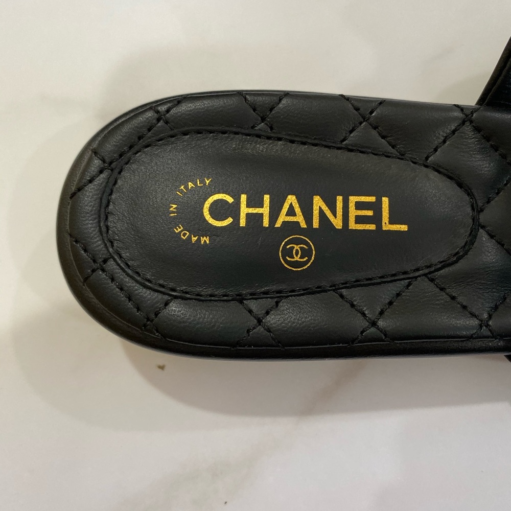 SOLD! Chanel brand new black camellia flat sandals - Picture 7 of 8